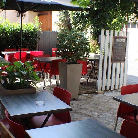 Hotel Les Vignes Rouges Ispagnac Экстерьер фото